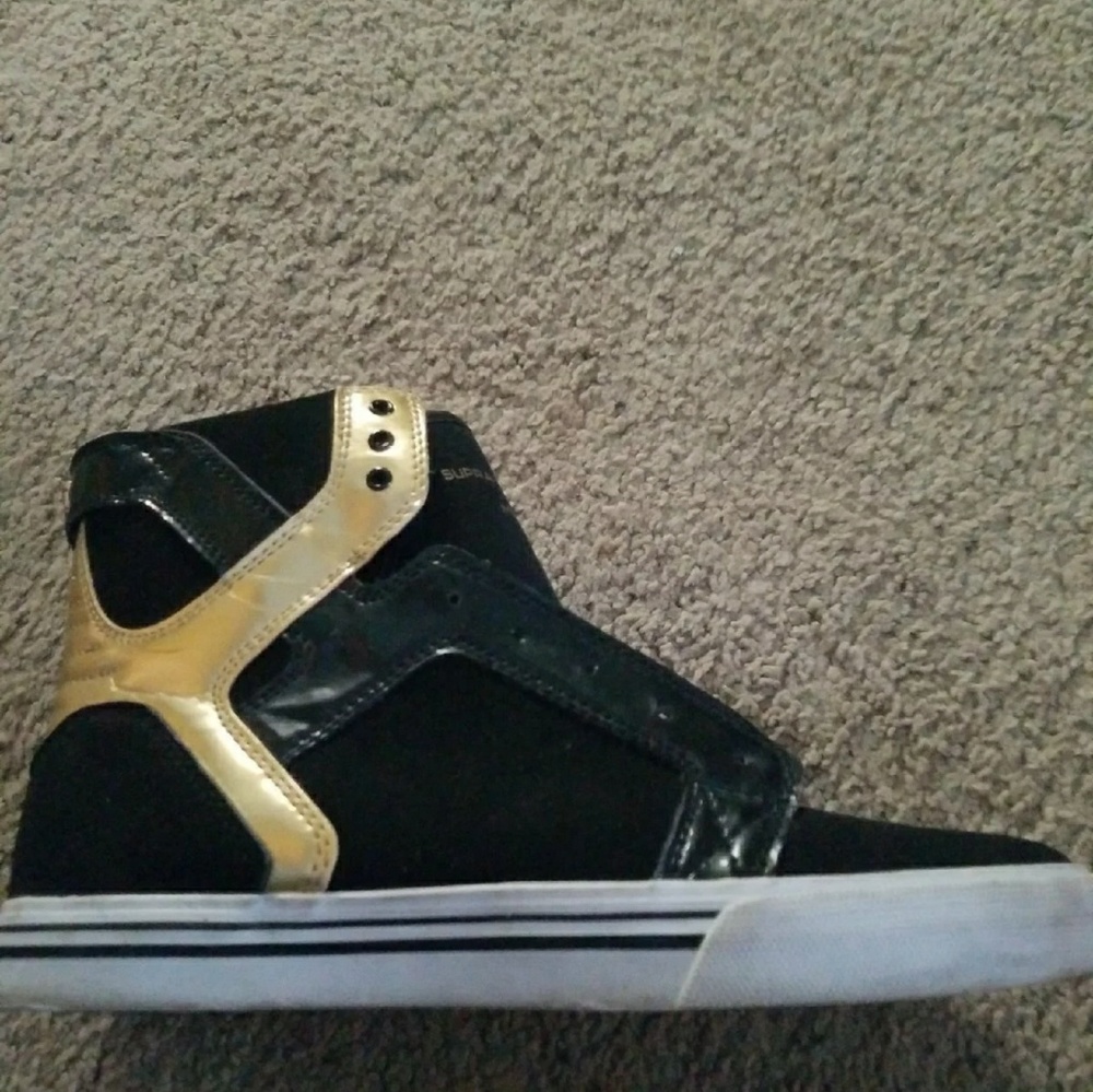 Supras